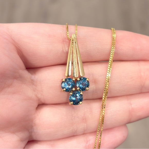 Vintage London Blue Topaz Pendant: 14K Yellow Gold Artisan Cone - Picture 4 of 12